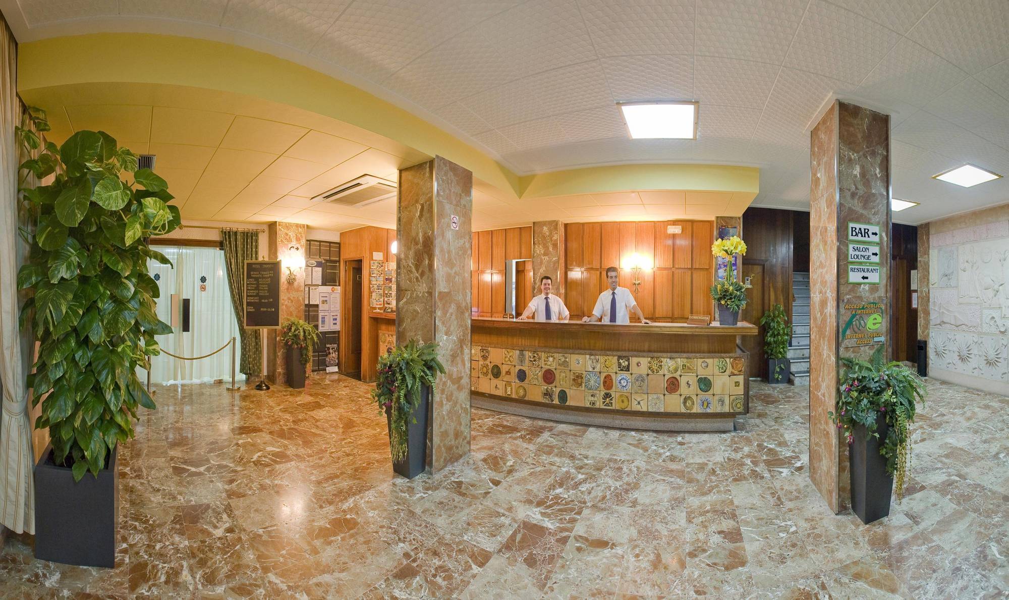 Hotel Tropical San Antonio Abad Exterior foto